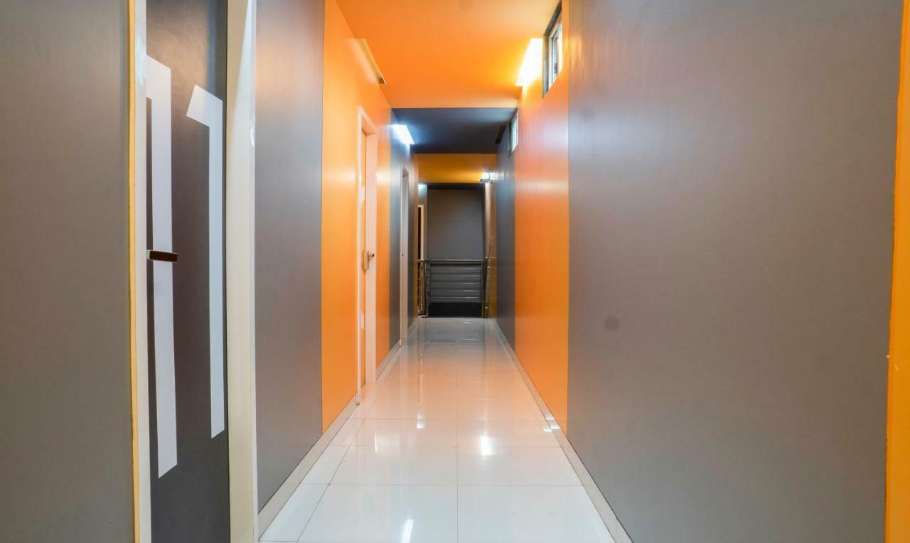 Oyo Flagship 13885 Metro Residency Hotel Mumbai Bagian luar foto