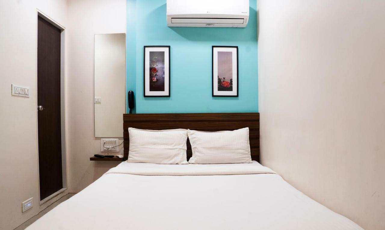 Oyo Flagship 13885 Metro Residency Hotel Mumbai Bagian luar foto