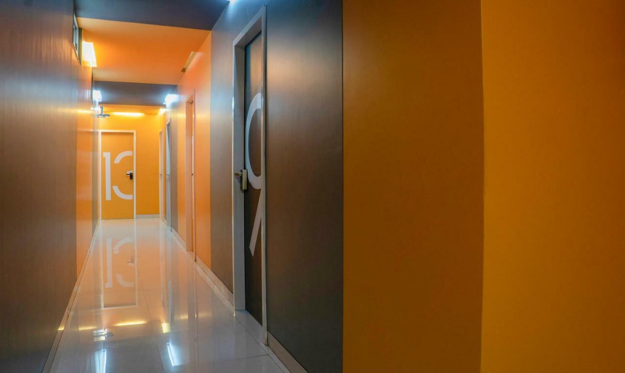 Oyo Flagship 13885 Metro Residency Hotel Mumbai Bagian luar foto