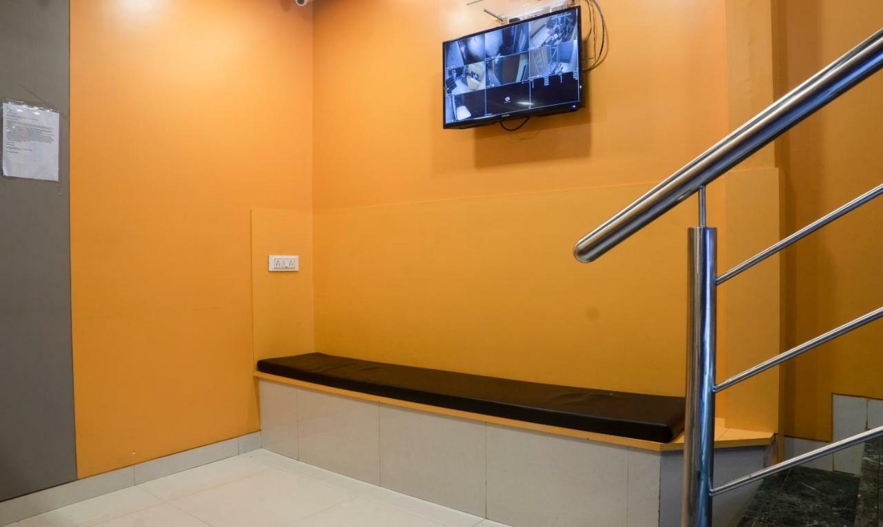Oyo Flagship 13885 Metro Residency Hotel Mumbai Bagian luar foto